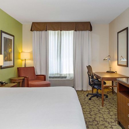 Hilton Garden Inn פלימות' מראה חיצוני תמונה
