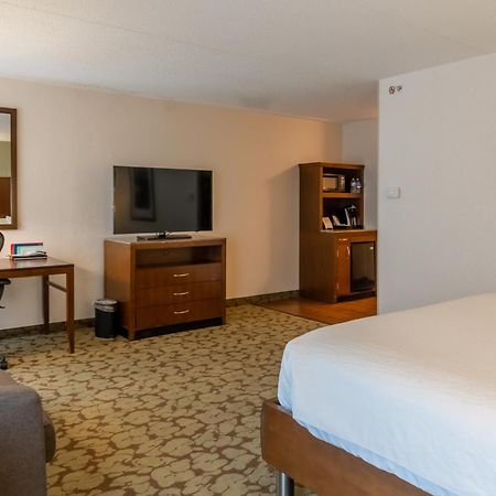 Hilton Garden Inn פלימות' מראה חיצוני תמונה