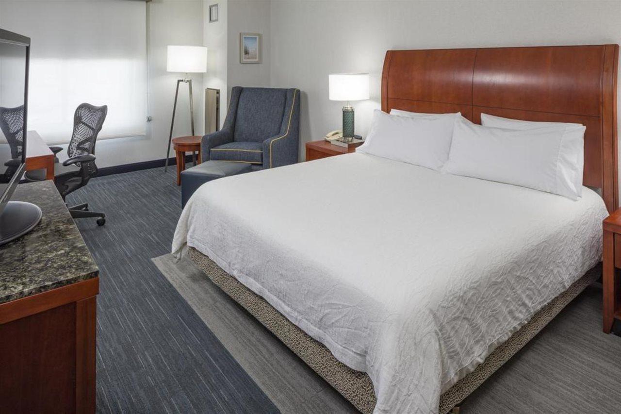 Hilton Garden Inn פלימות' מראה חיצוני תמונה