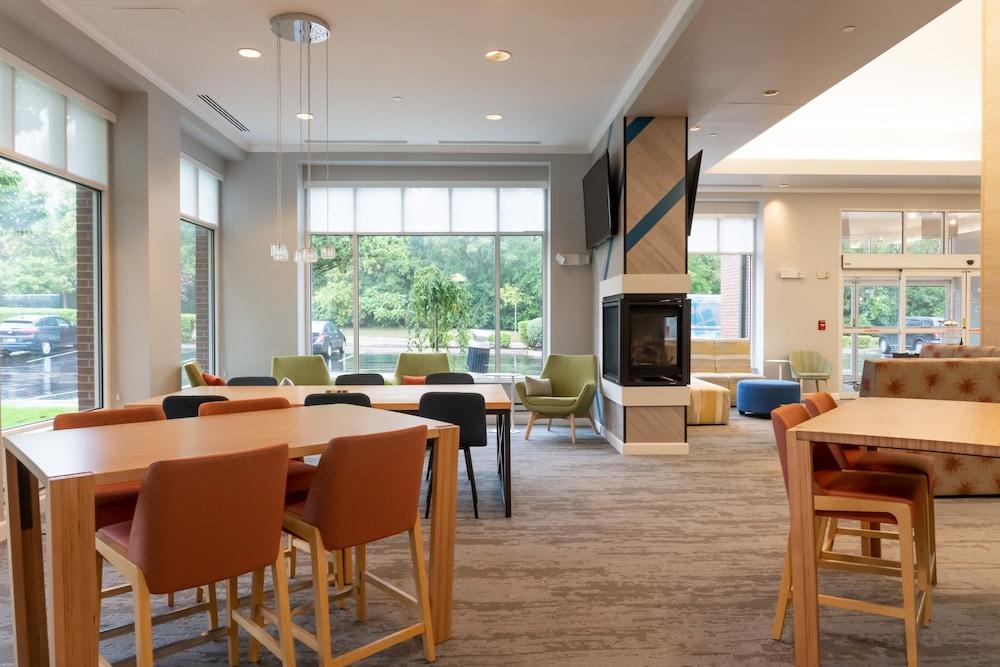 Hilton Garden Inn פלימות' מראה חיצוני תמונה