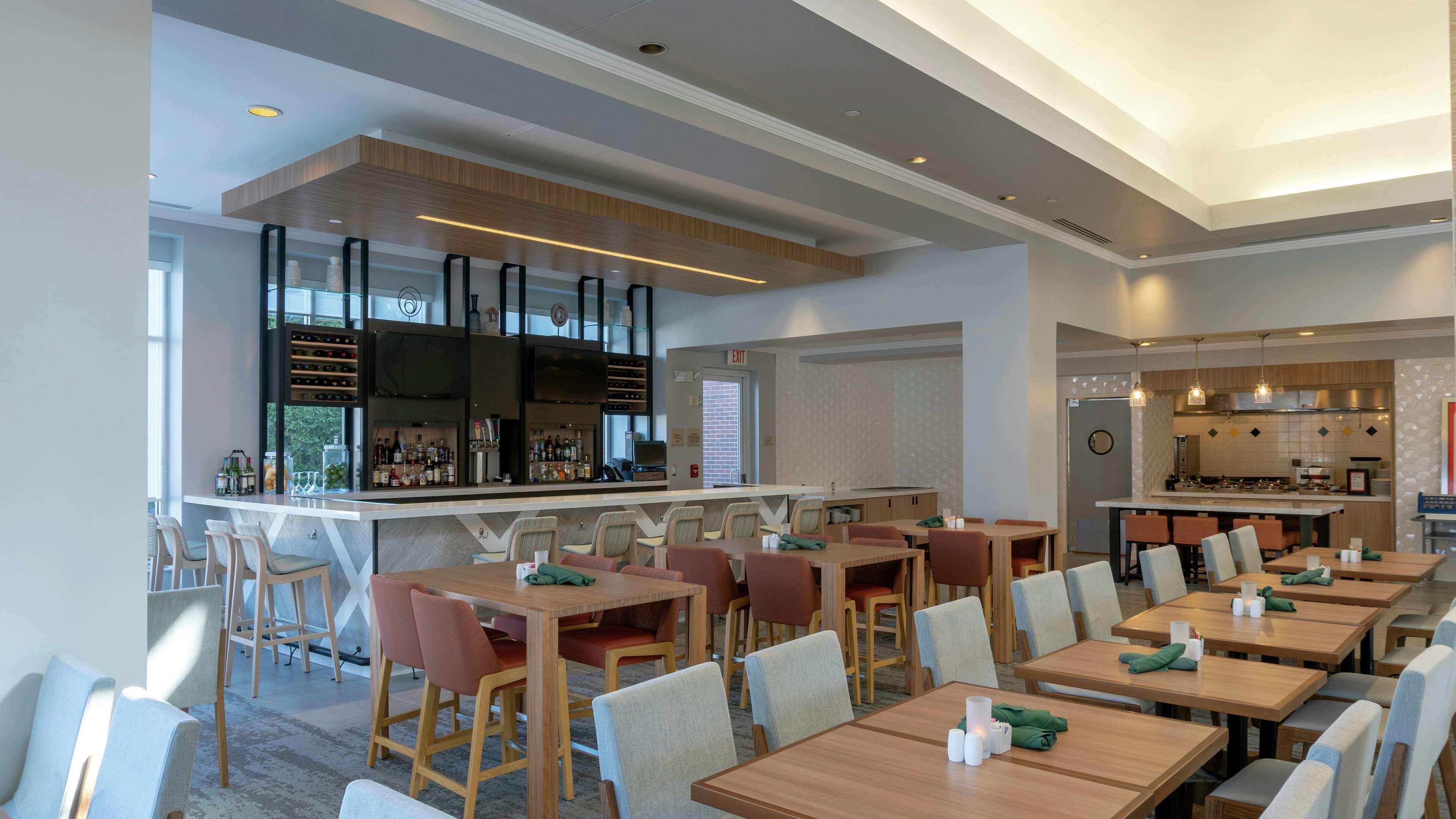 Hilton Garden Inn פלימות' מראה חיצוני תמונה