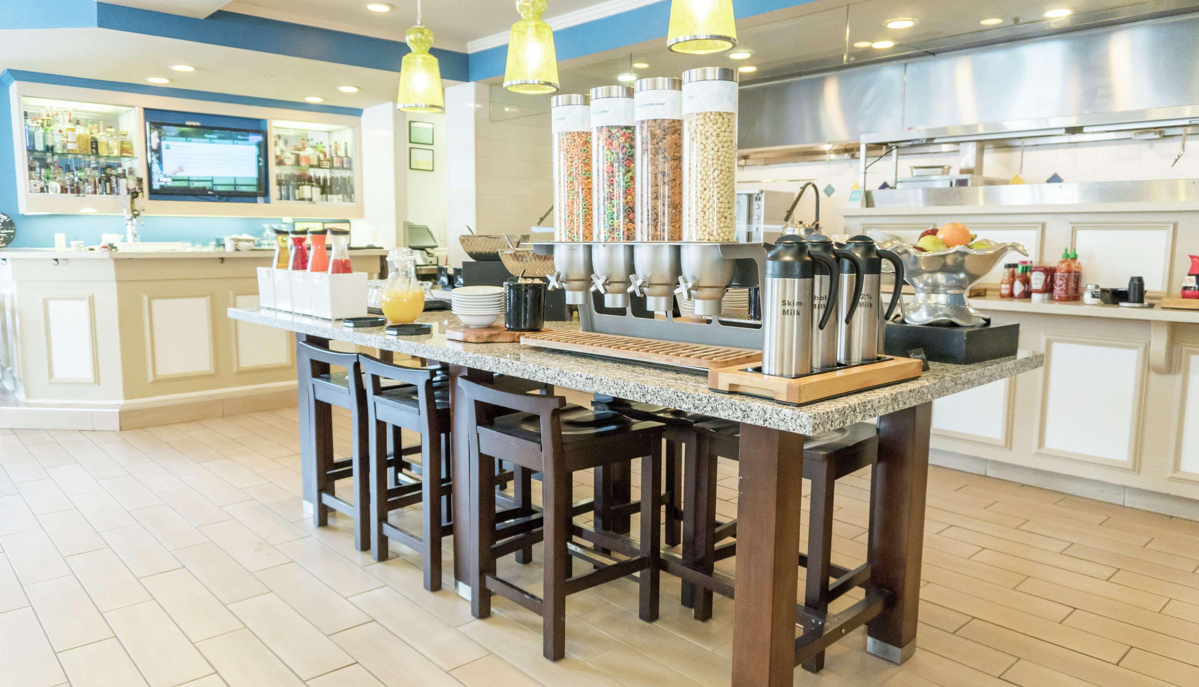 Hilton Garden Inn פלימות' מראה חיצוני תמונה