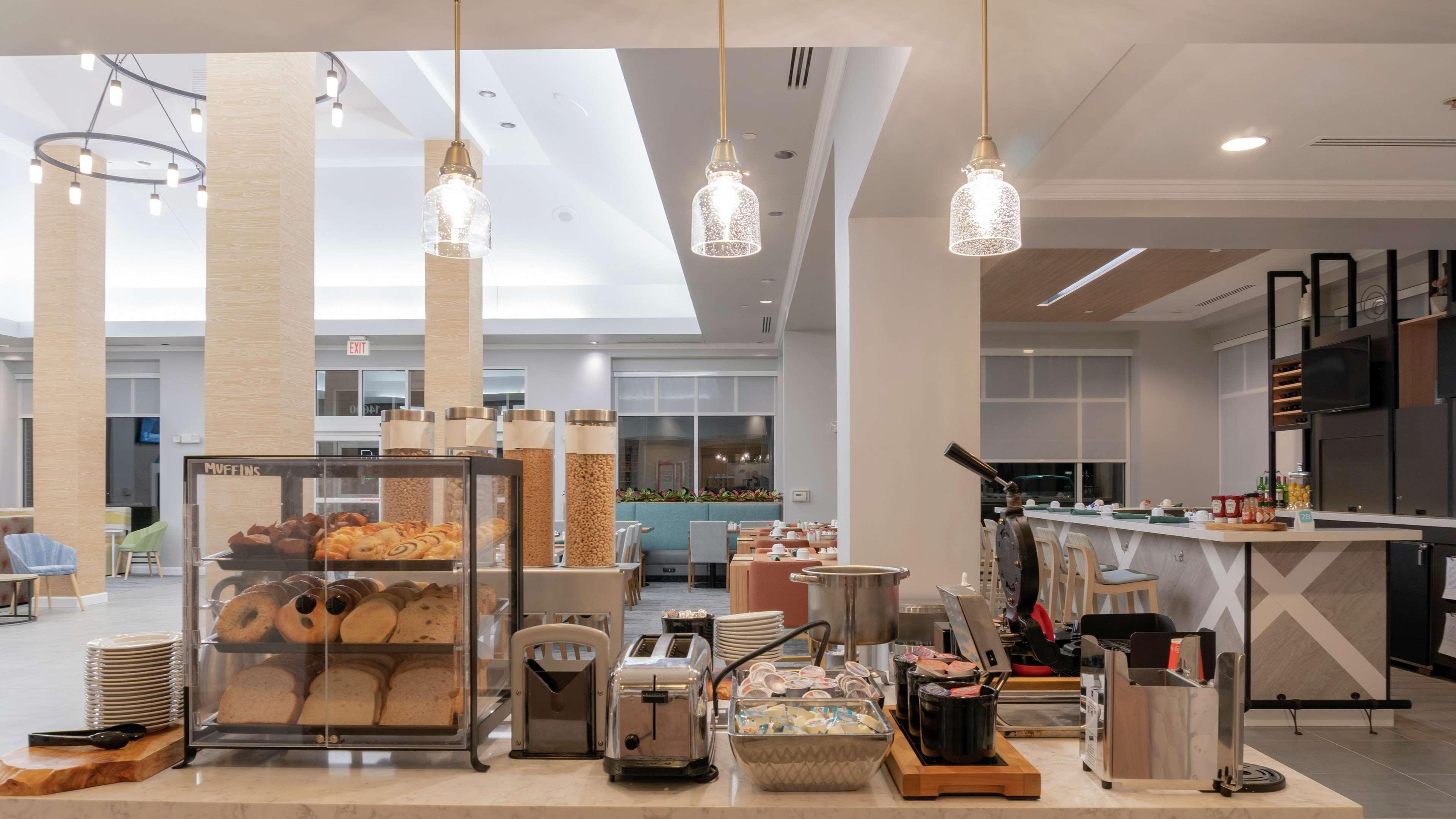 Hilton Garden Inn פלימות' מראה חיצוני תמונה