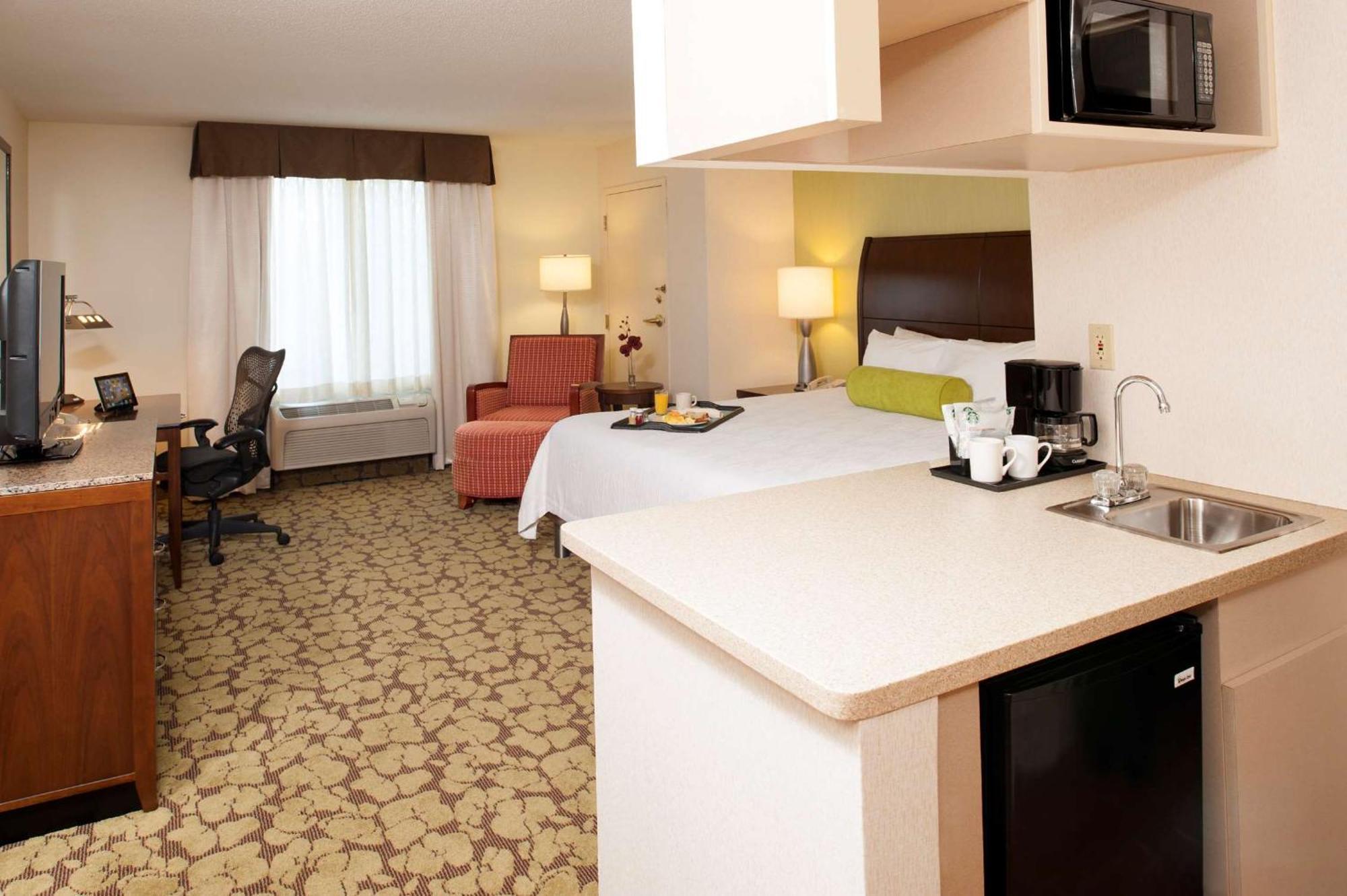 Hilton Garden Inn פלימות' מראה חיצוני תמונה