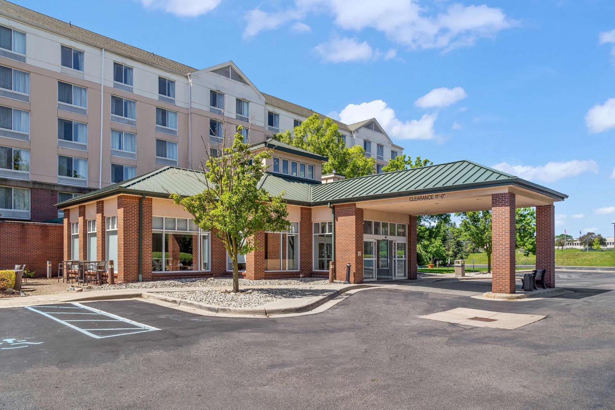 Hilton Garden Inn פלימות' מראה חיצוני תמונה